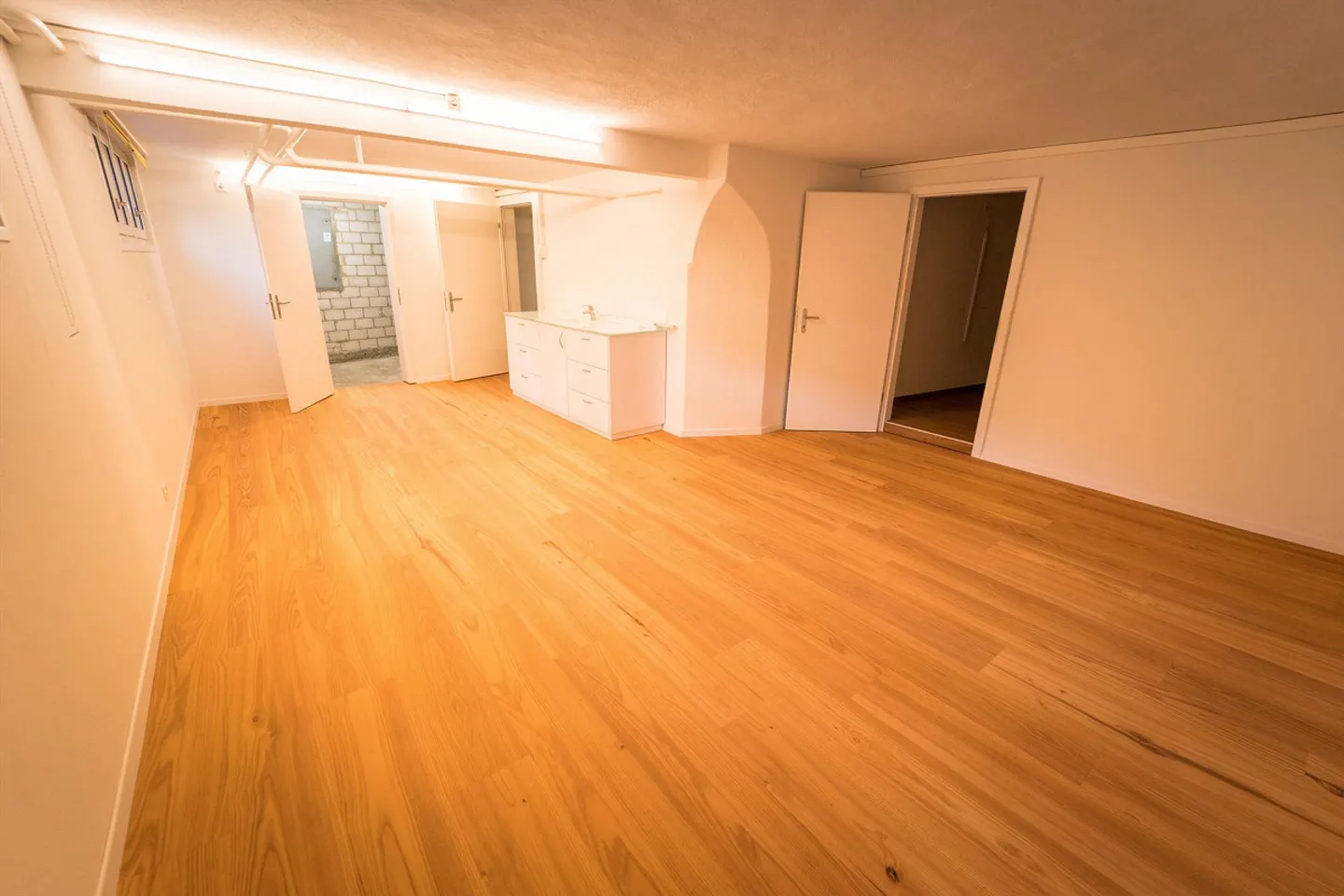 Vielseitiger Gewerberaum - Foto 2 von 4