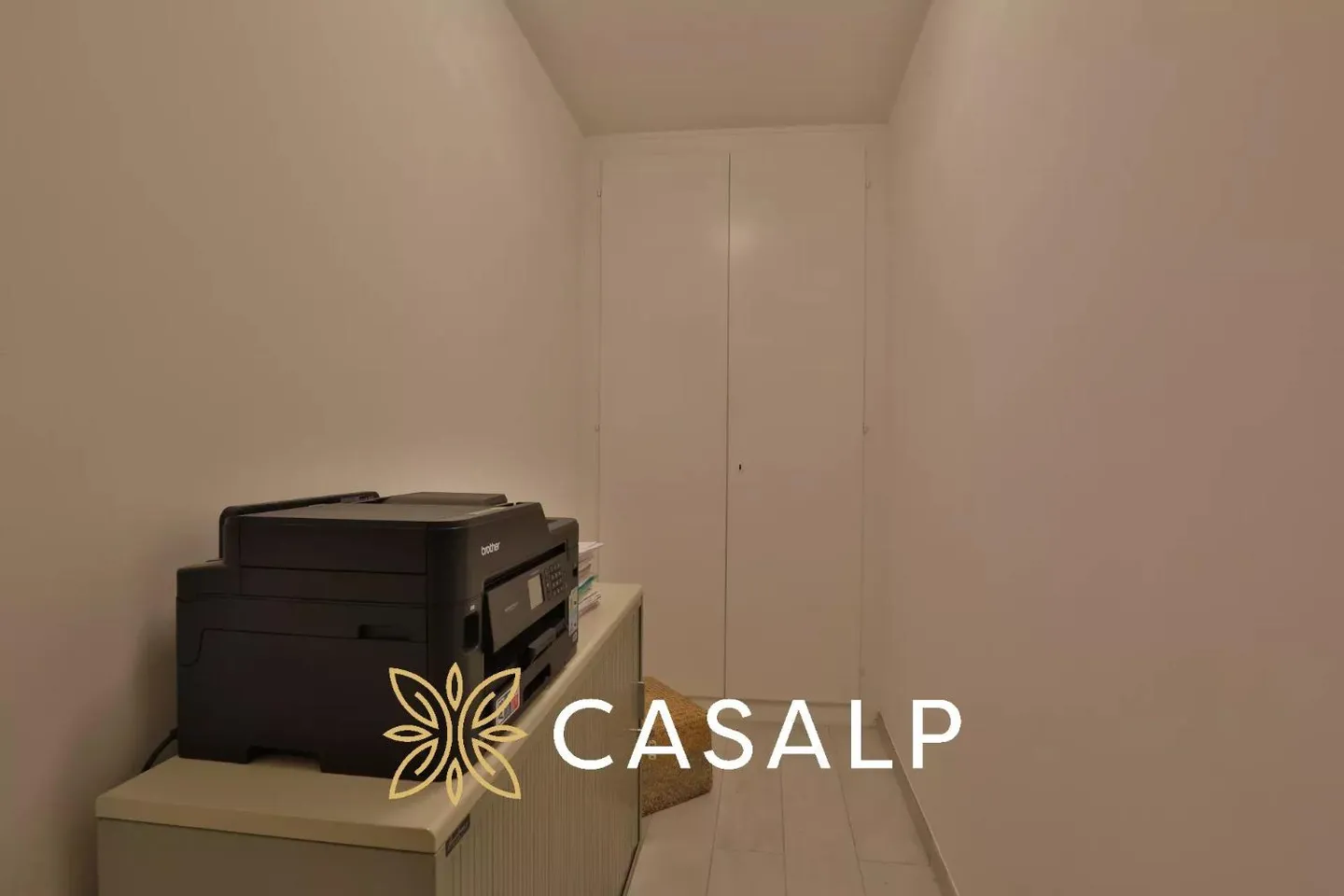 Charming 2.5 room renovated apartment in Crans-Montana - Photo 10 of 13