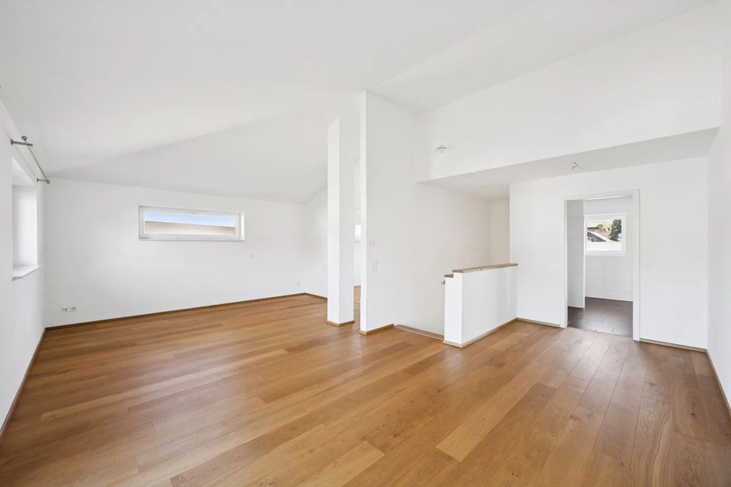 Una casa che lascia spazio per vivere - Casa unifamiliare moderna con giardino - Foto 8 di 15