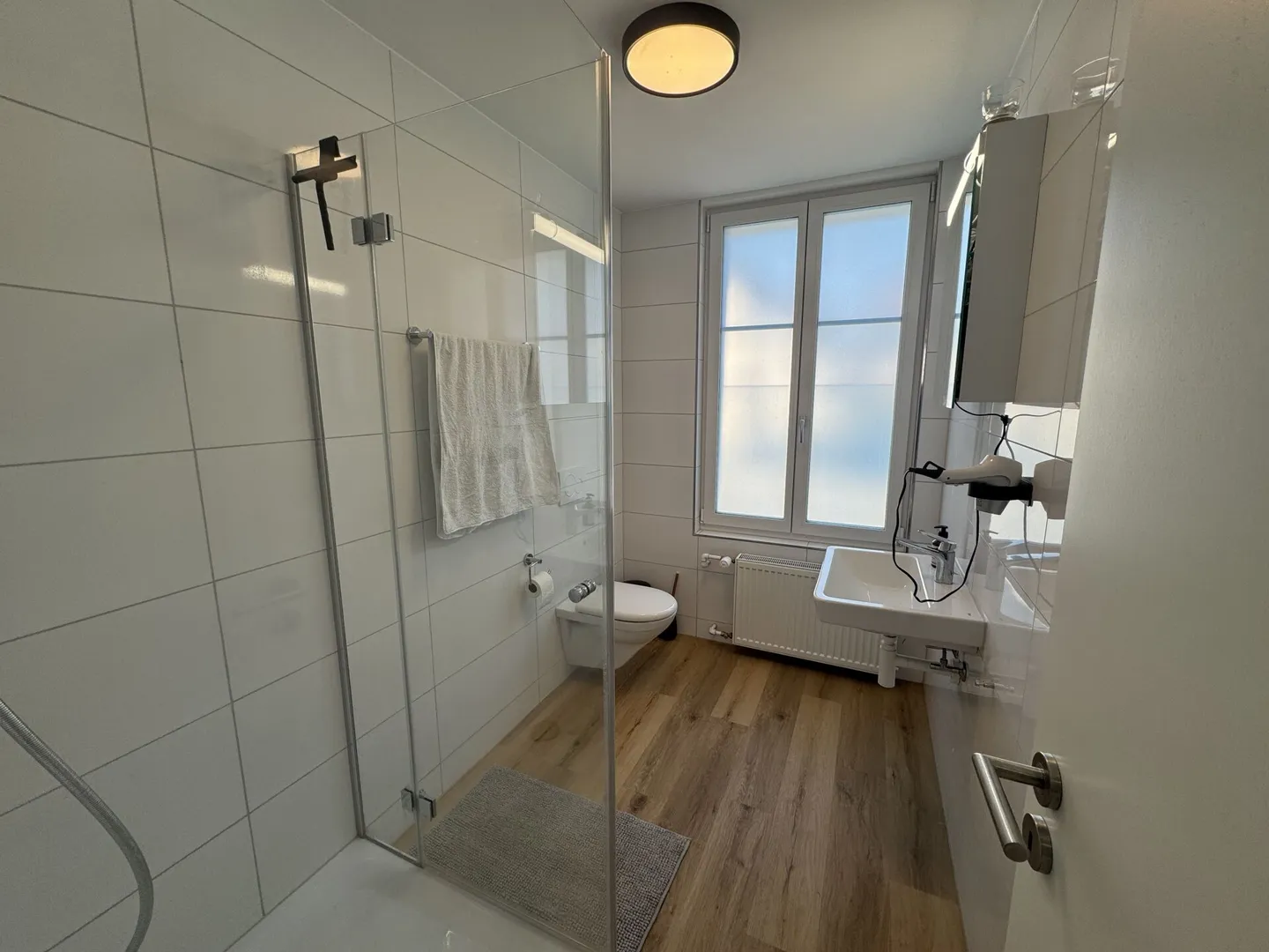 Helle 3.5-Zimmer-Wohnung - Foto 3 von 8