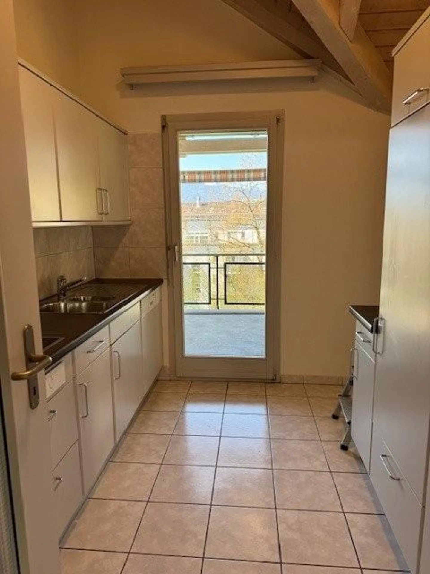 Spacious Attic Apartment in Meggen - Photo 3 of 8