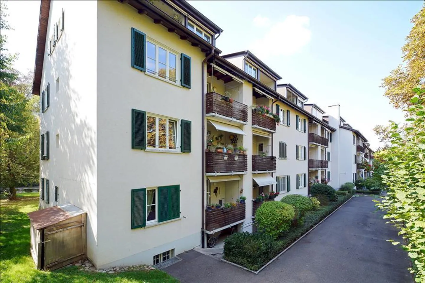 Bright and spacious apartment in Riehen - Photo 2 of 12