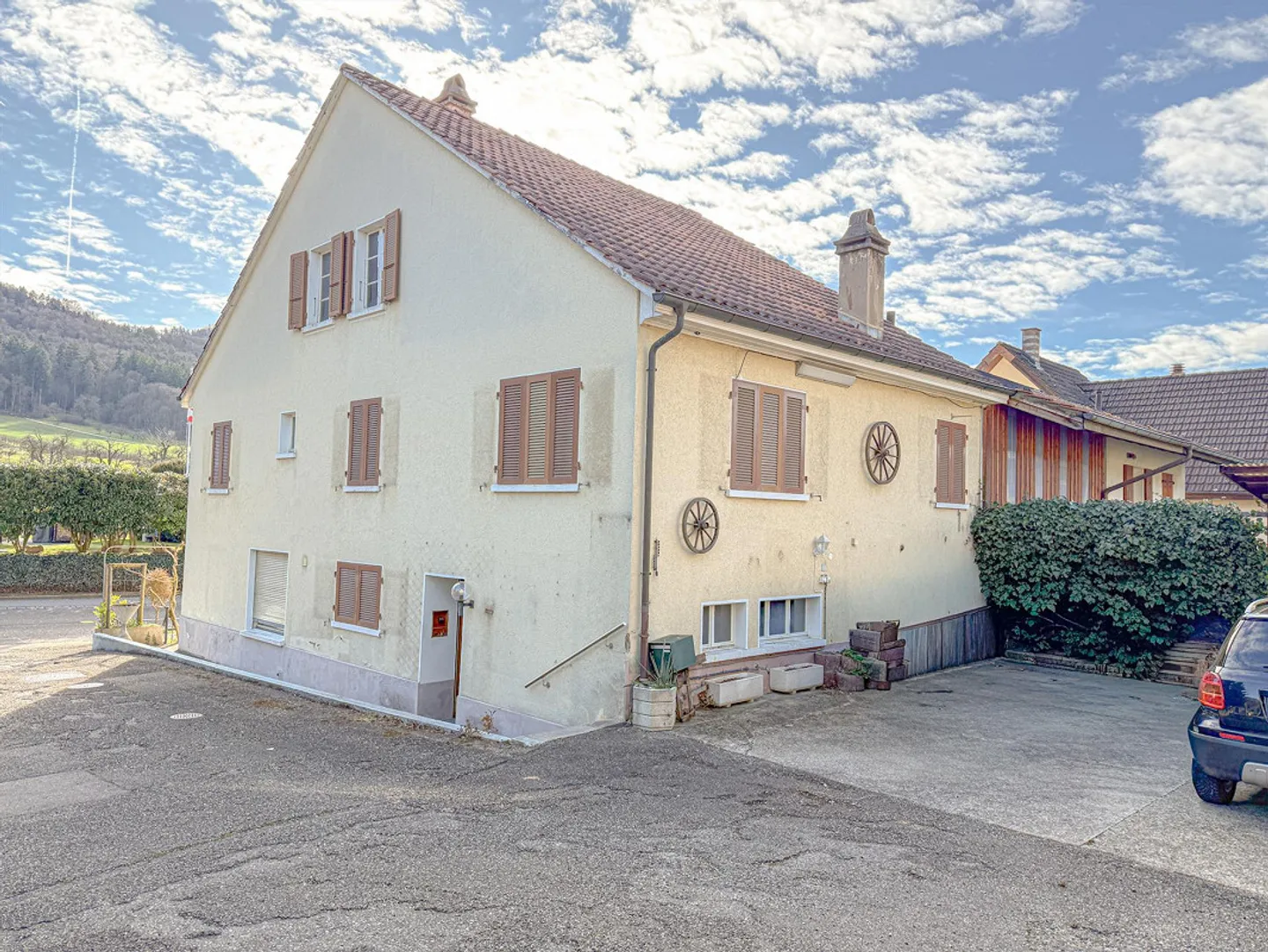 Charmantes Einfamilienhaus mit Garage - Foto 2 von 13