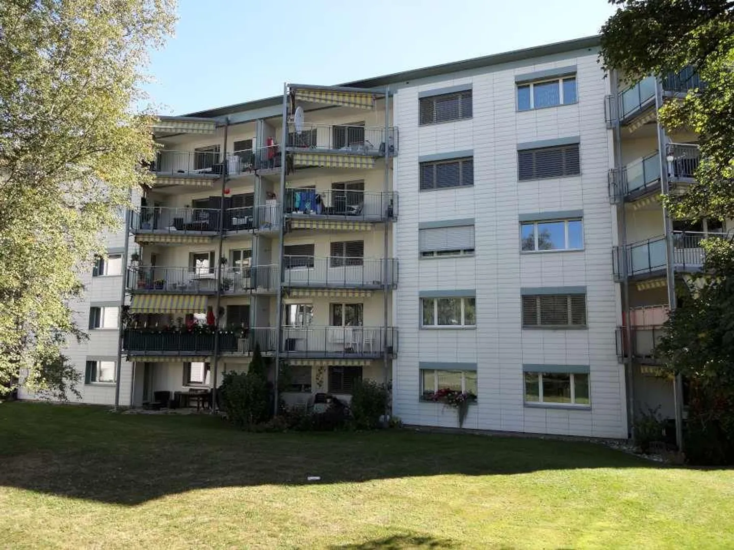 Posti moto in affitto - Foto 1 di 1