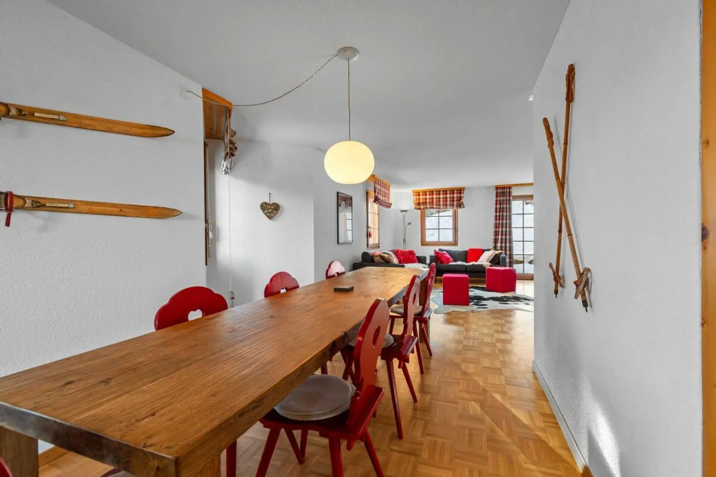 4 1/2-Room Holiday Apartment with Private Sauna and a Parking Space in the Underground Garage - Photo 5 of 20