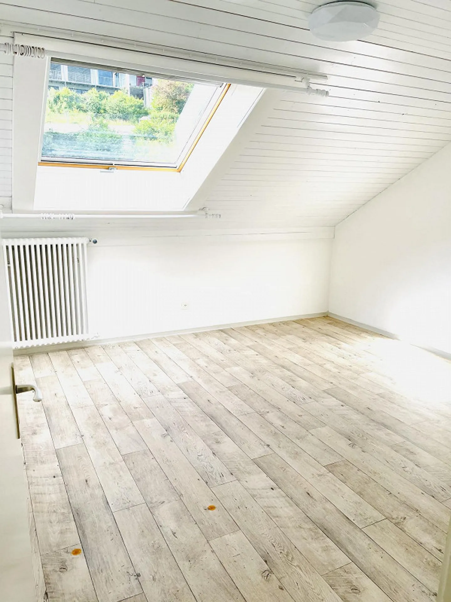 Appartamento luminoso di 1,5 stanze con lavatrice + asciugatrice - Foto 3 di 9