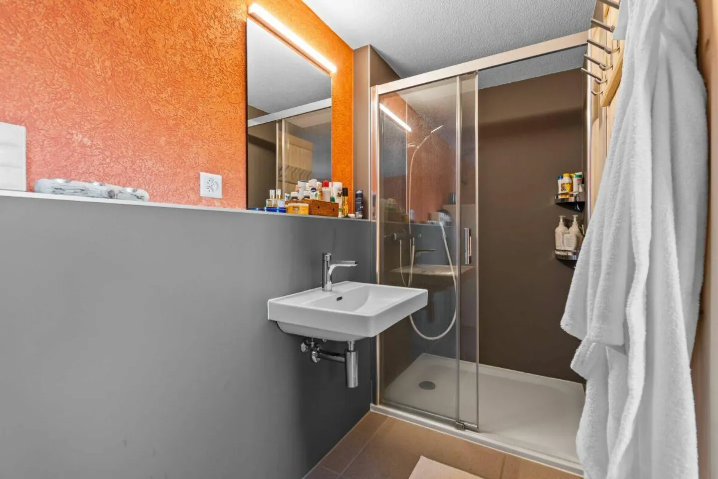 4 1/2-Room Holiday Apartment with Private Sauna and a Parking Space in the Underground Garage - Photo 16 of 20