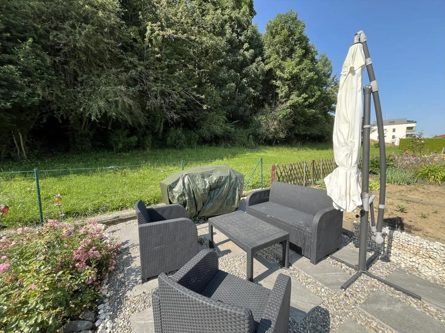 In einem prächtigen Grünbereich, mit privatem Garten - Foto 4 von 13
