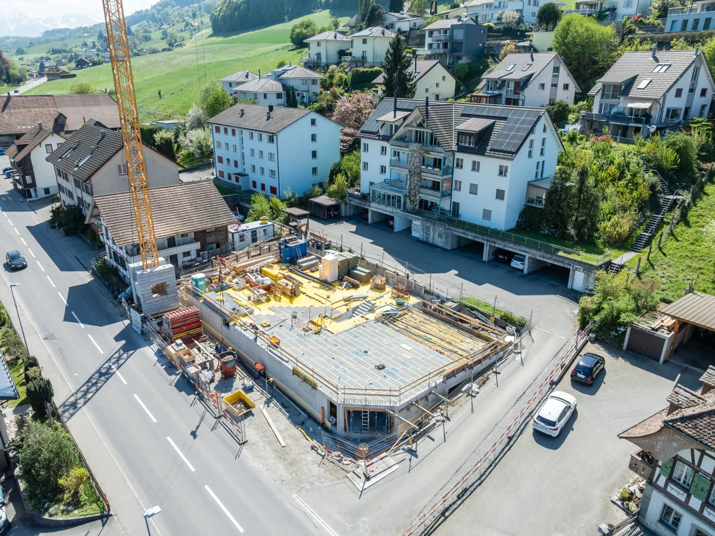 5.5-room condominium with terrace and loggia - Photo 1 of 11