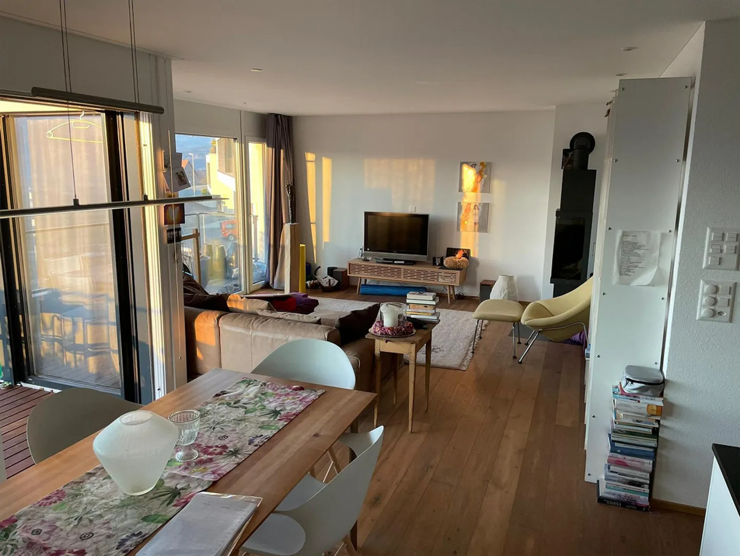 Appartamento moderno di 3,5 stanze con vista spettacolare sulla valle del Reno - Foto 5 di 13