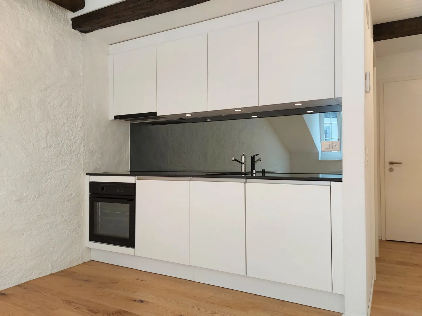 Charmante Renovierte Wohnung - Foto 3 von 8