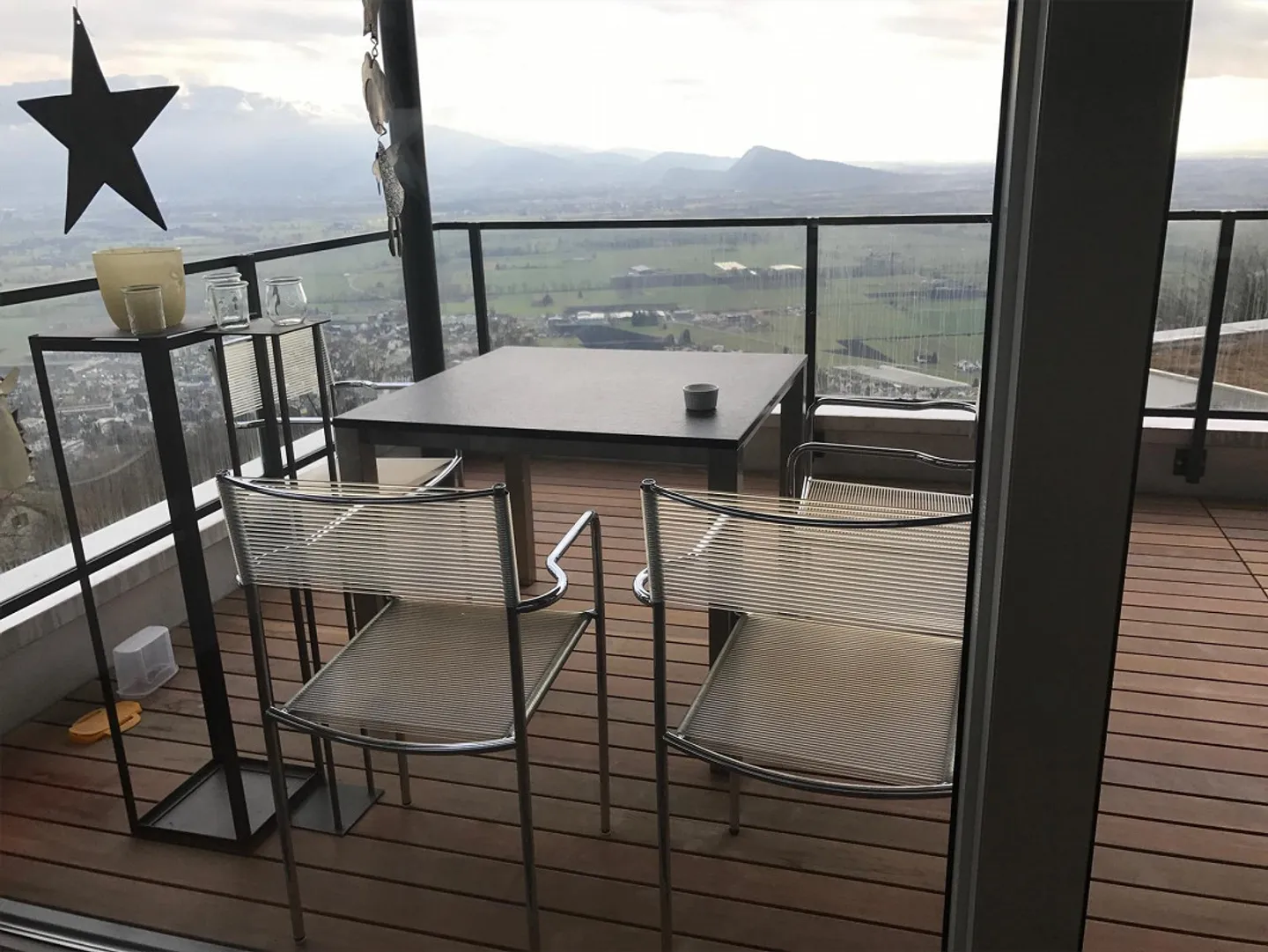 Appartamento moderno di 3,5 stanze con vista spettacolare sulla valle del Reno - Foto 10 di 13