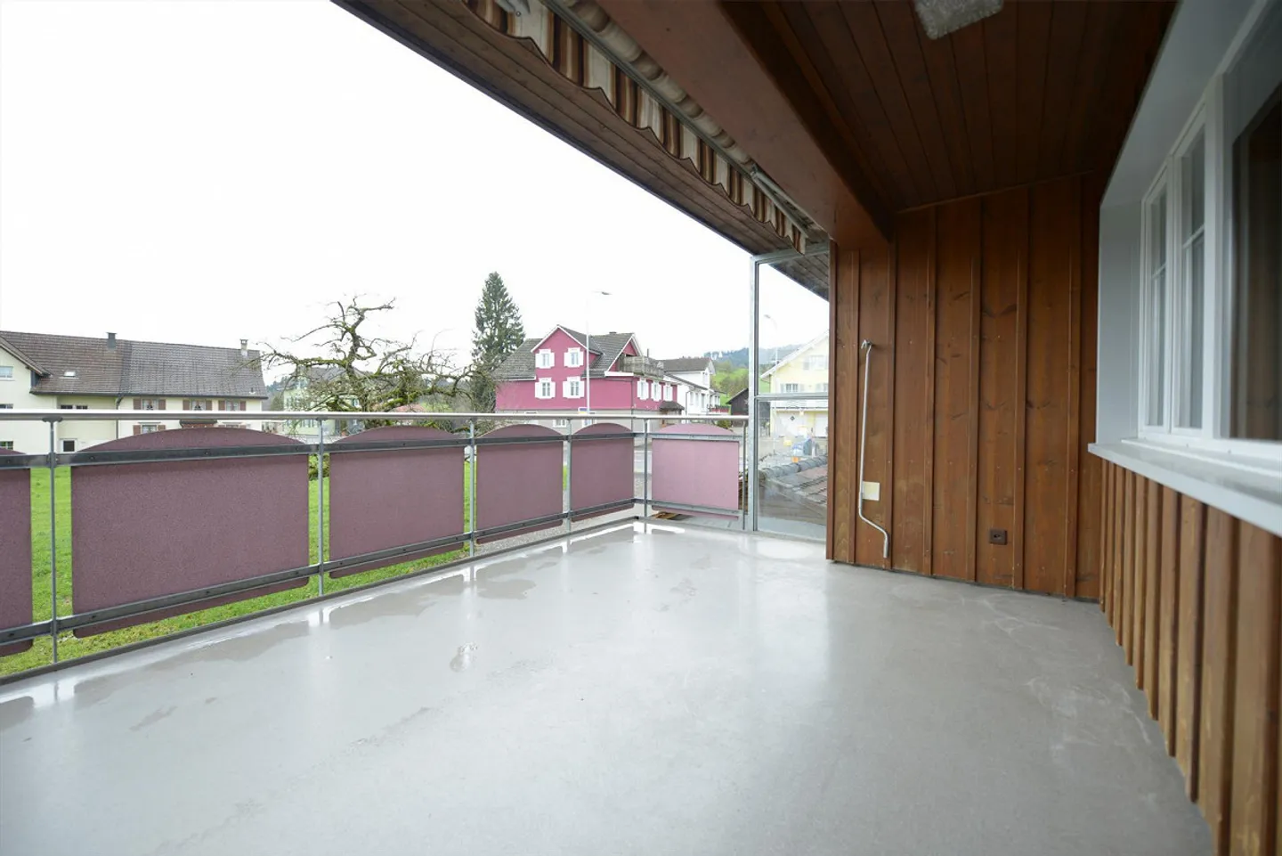 Multi-family house with development potential - Photo 15 of 16