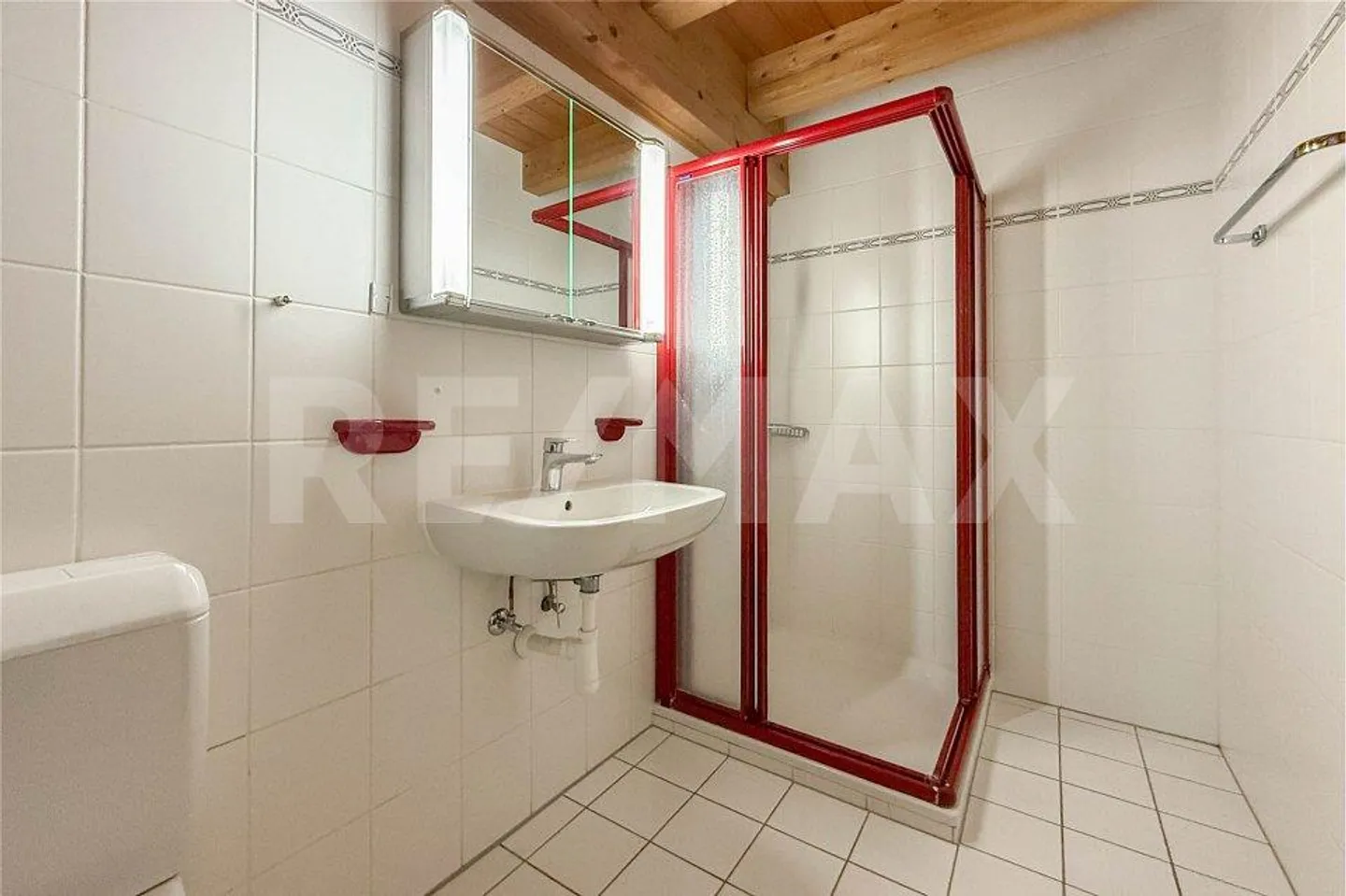 Appartement spacieux de 4,5 pièces dans un style de maison de campagne avec un grand jardin à Wallbach à louer - Photo 7 sur 13