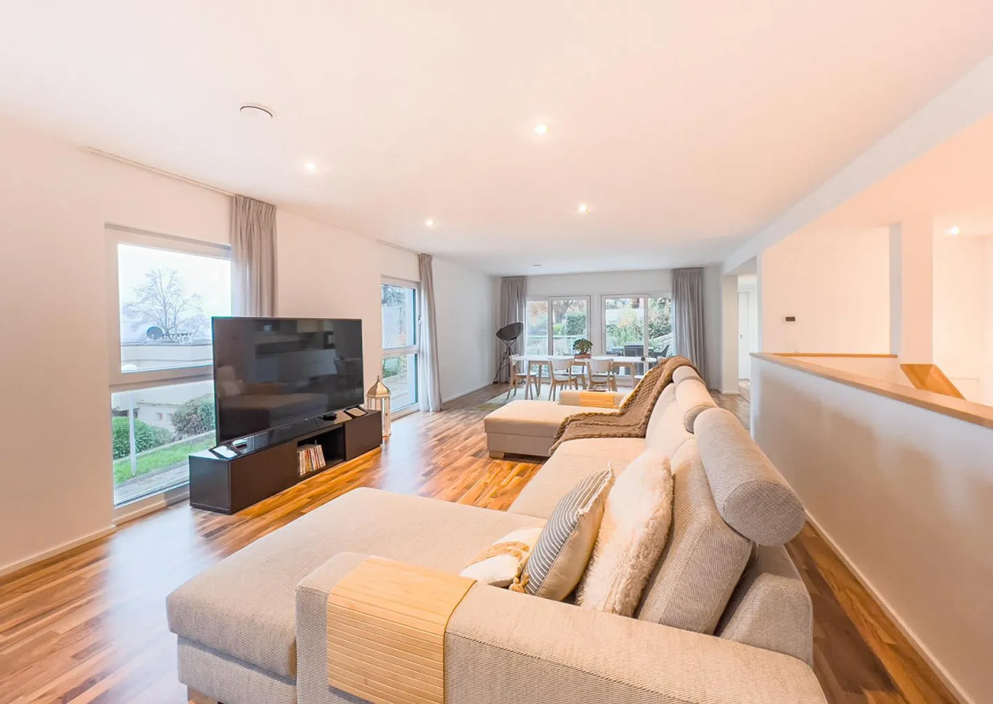 Schönes Doppelhaus mit Garten in Mendrisio - Foto 2 von 7