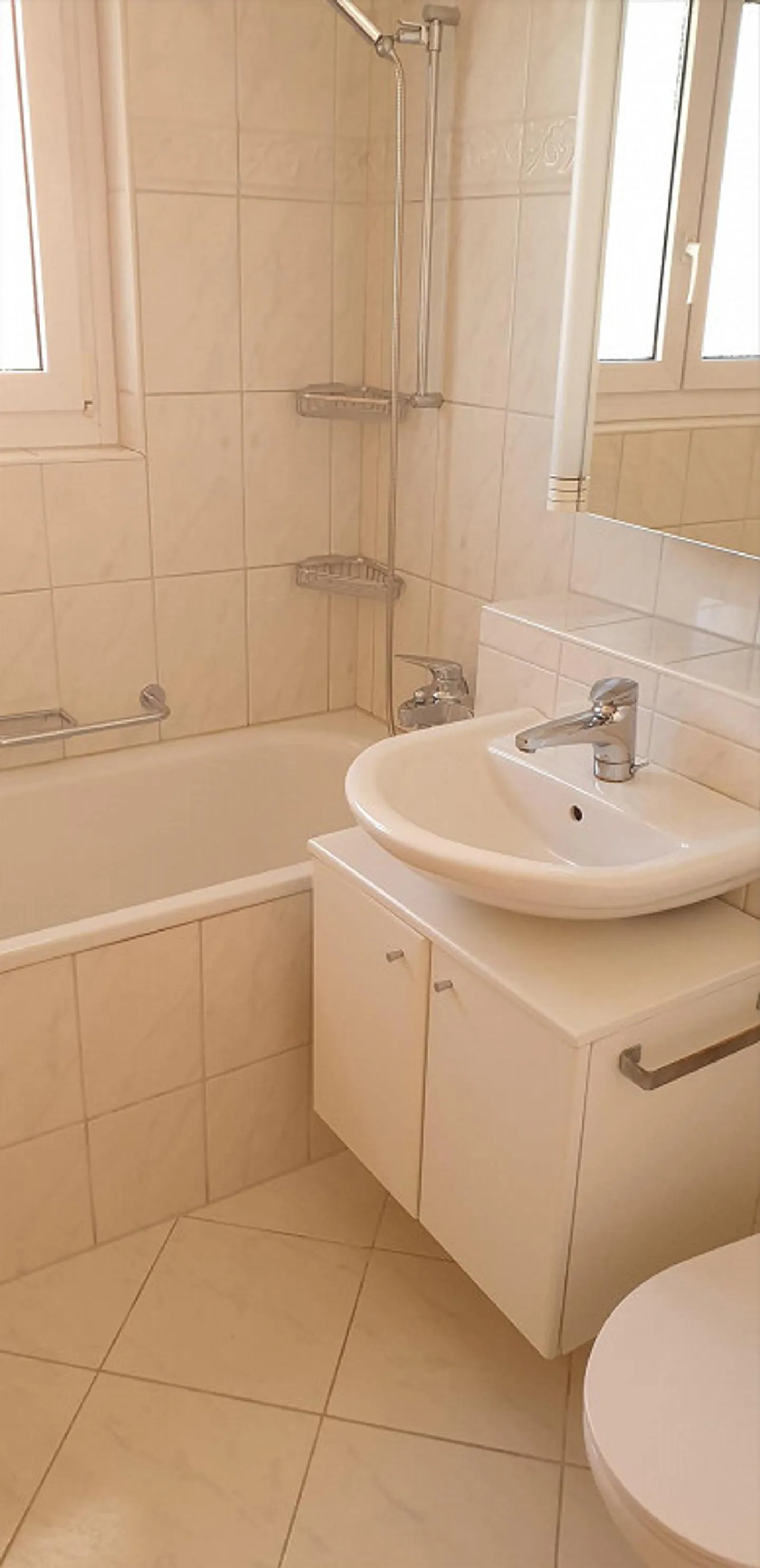 Appartement lumineux de 2 pièces dans un emplacement calme au Hönggerberg - Photo 3 sur 6