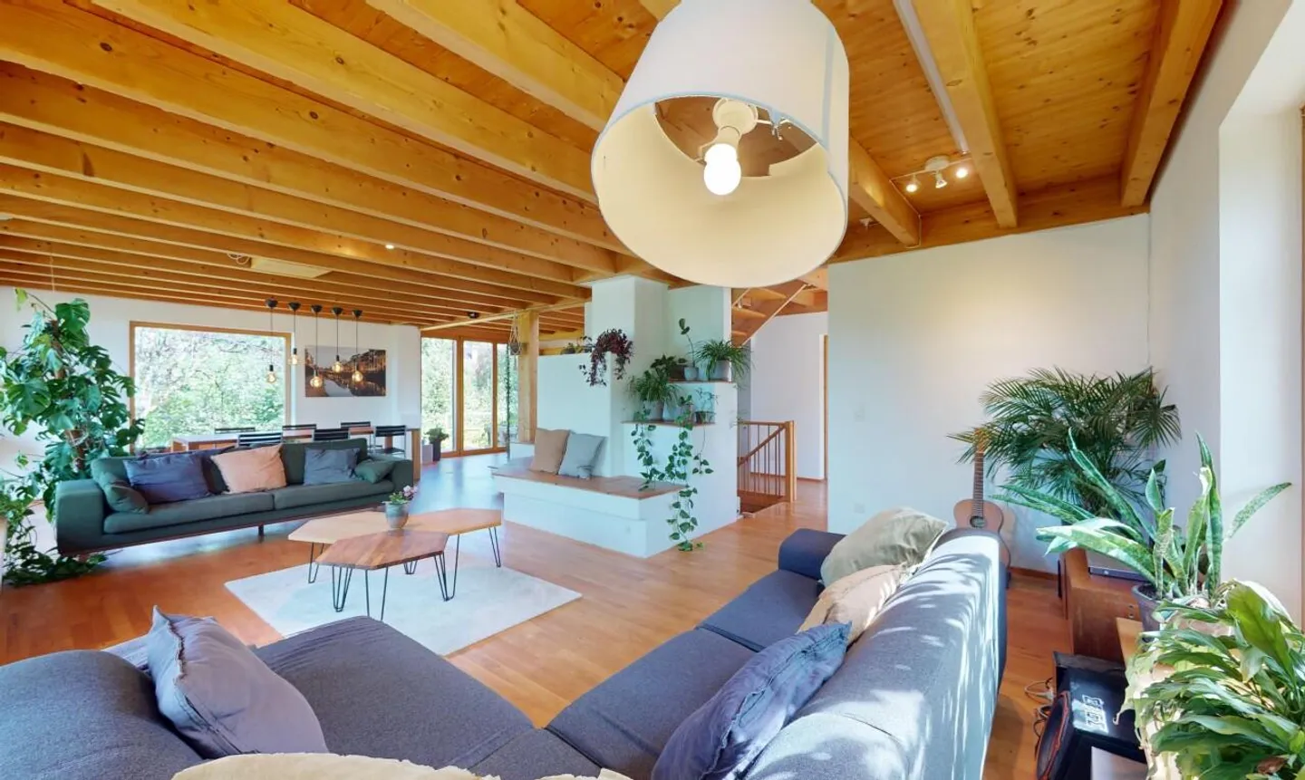 Light-Filled Space Wonder with Sustainable Construction - Photo 4 of 13