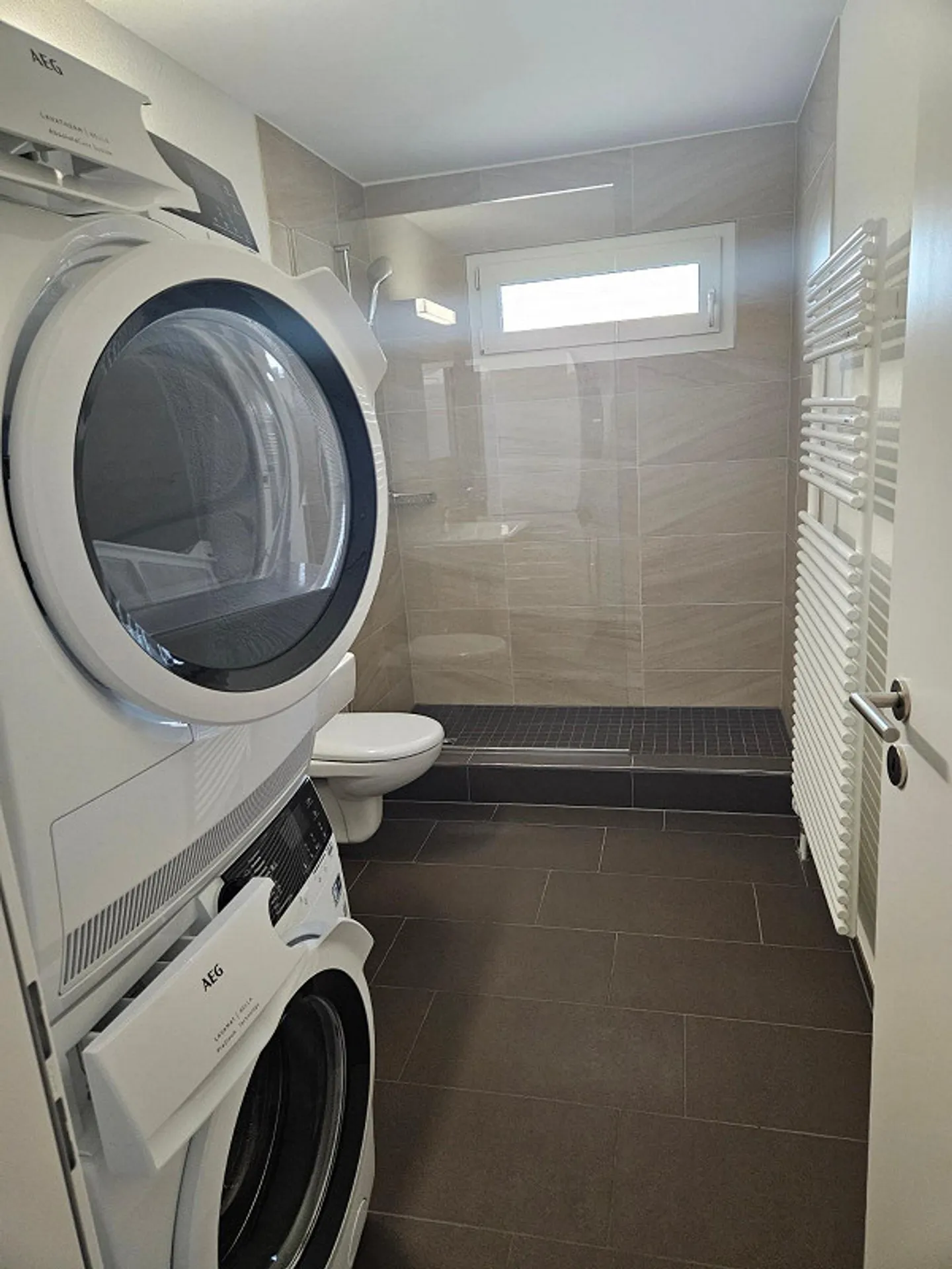 Appartement moderne de 3.5 pièces avec grand balcon - Photo 4 sur 10