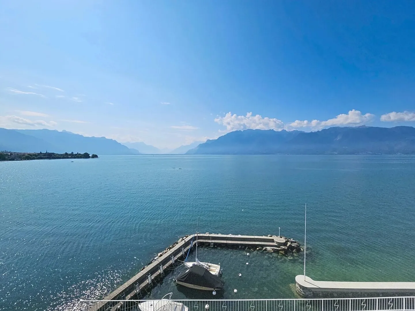 An den Toren von Vevey - Wunderschöne renovierte Wohnung mit Liegeplatz - Foto 2 von 13