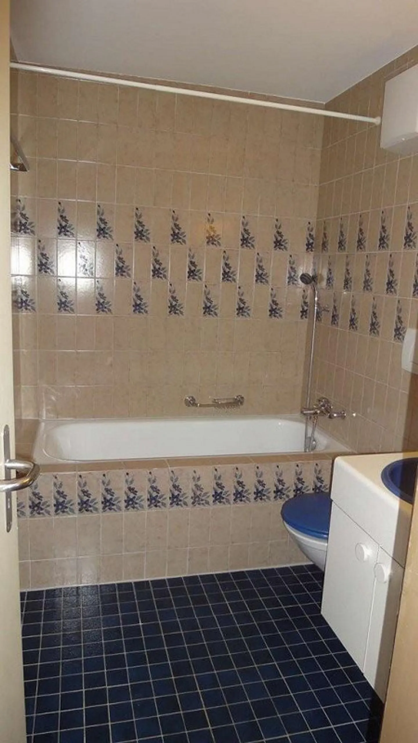 Wohnen im Grünen in Zürich-Witikon befristet bis 31.03.28 - Foto 7 von 9