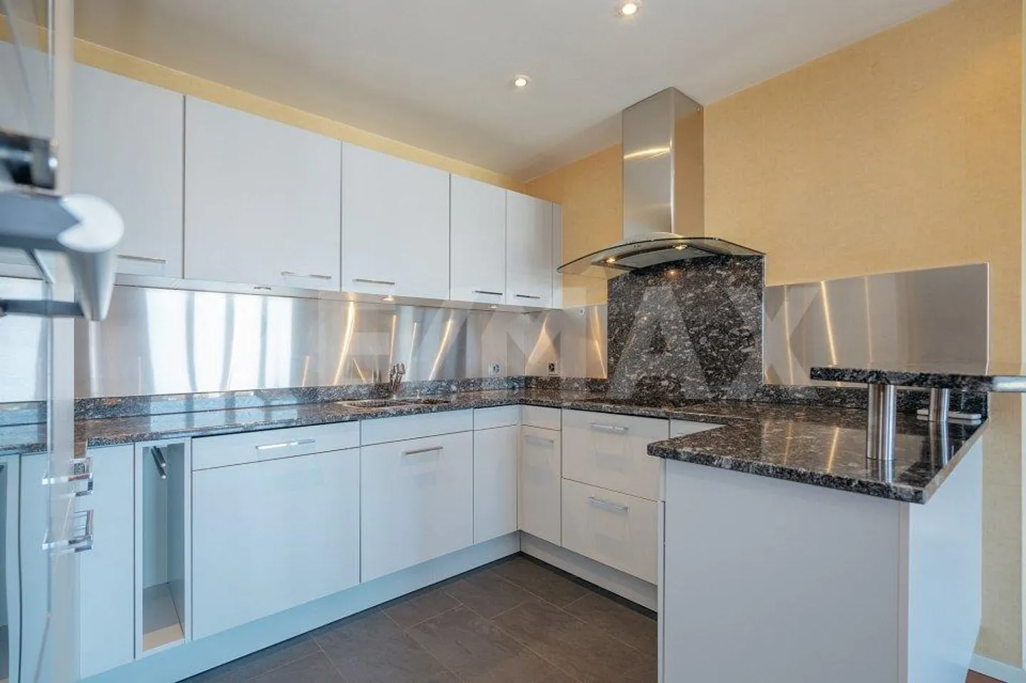 Vivere privilegiato con vista lago e panoramica - Foto 7 di 13