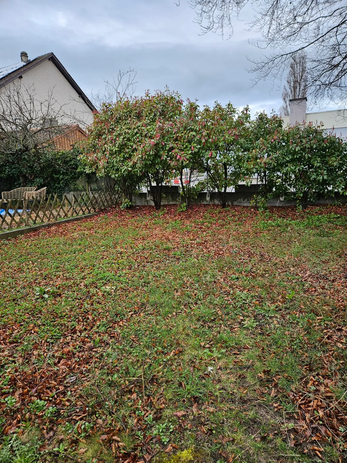 Monolocale arredato con veranda e giardino nel centro di Cortaillod - Foto 10 di 11