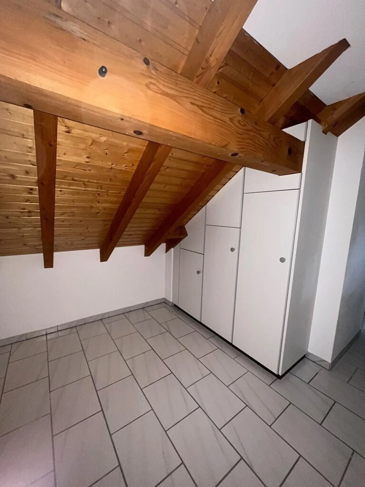 Appartement Charmant dans un Quartier Idéal - Photo 2 sur 8