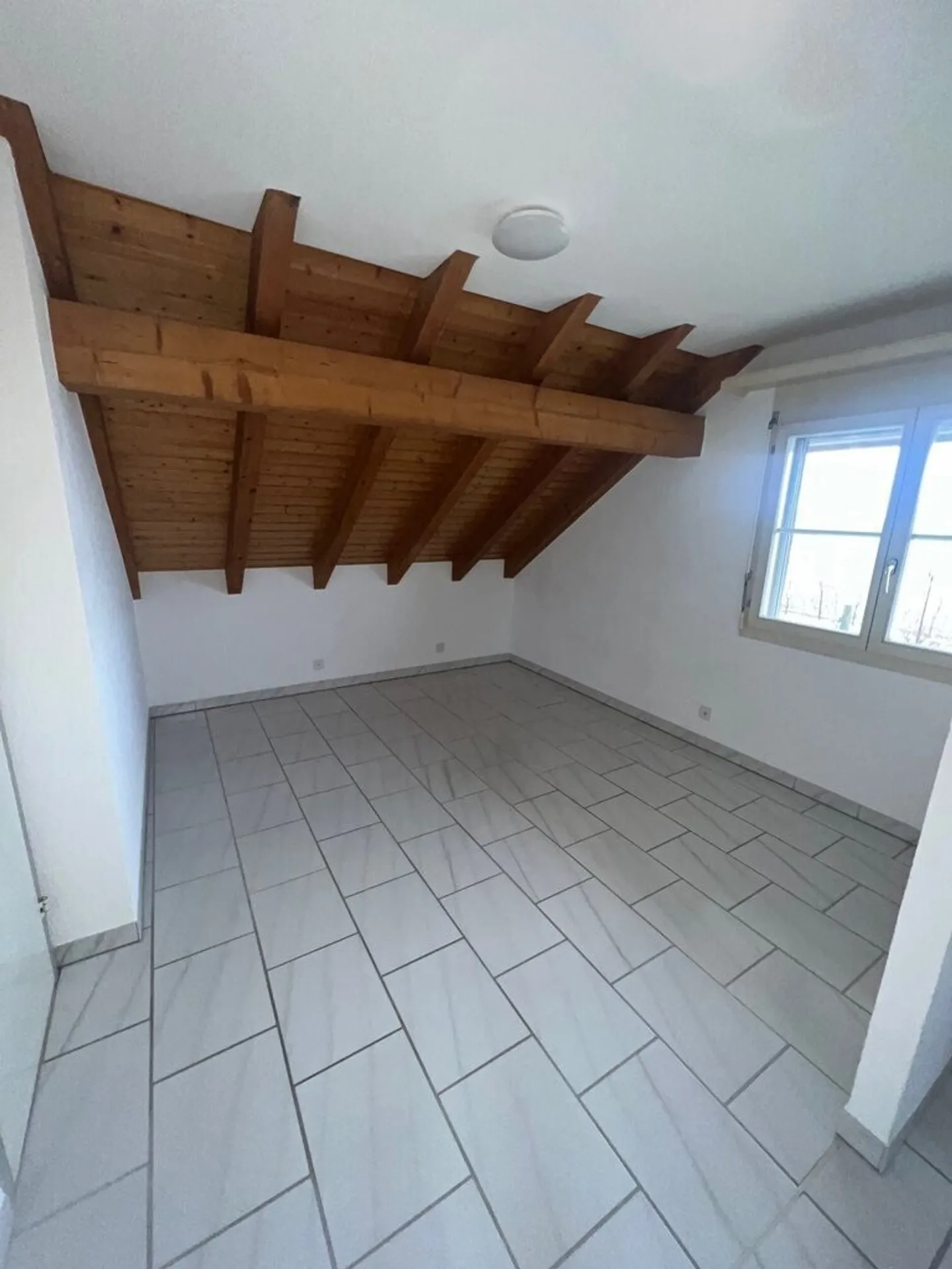 Appartement Charmant dans un Quartier Idéal - Photo 6 sur 8