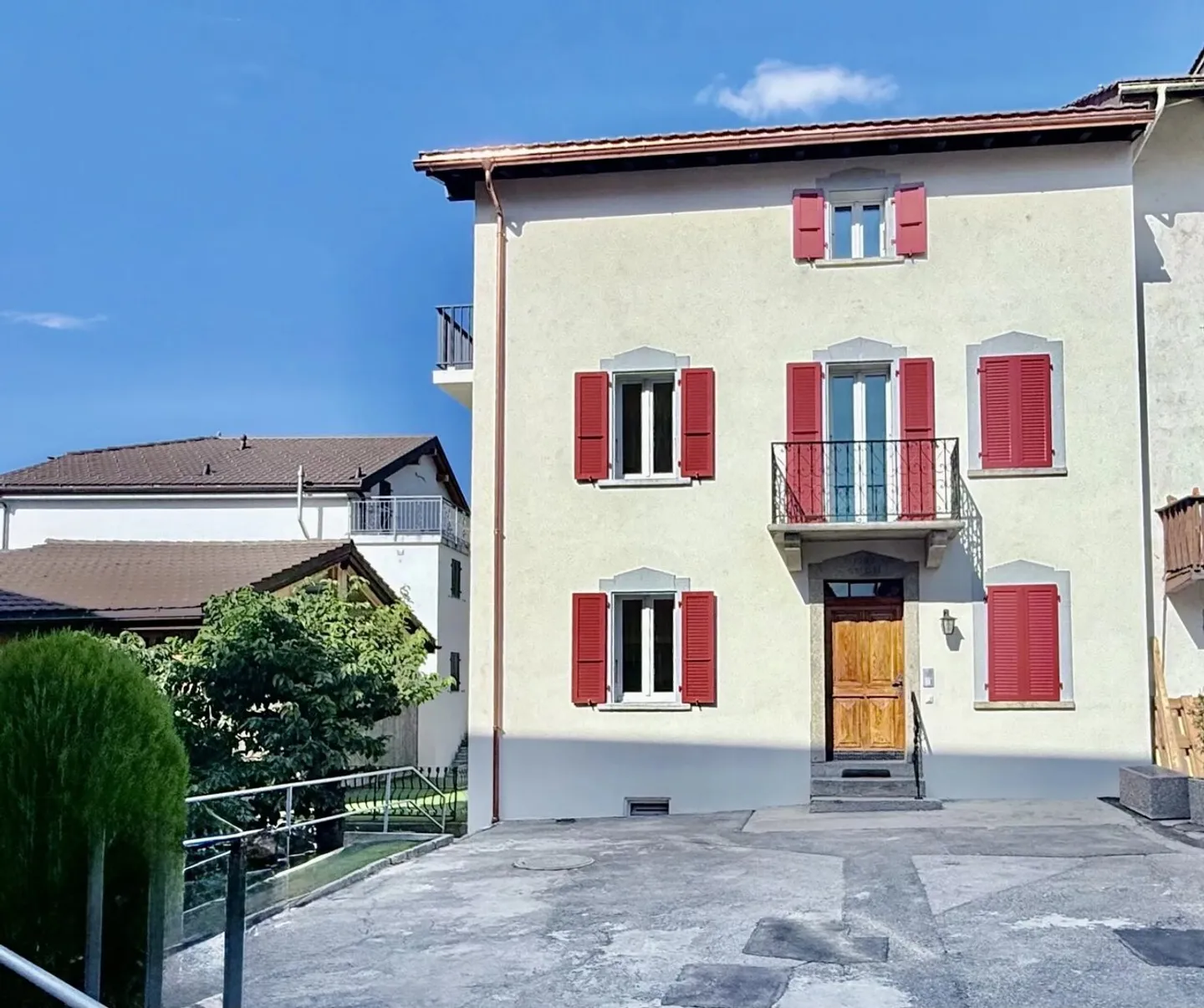 Magnifique bâtiment rénové avec charme au cœur du vieux village de Vétroz - Photo 1 sur 13