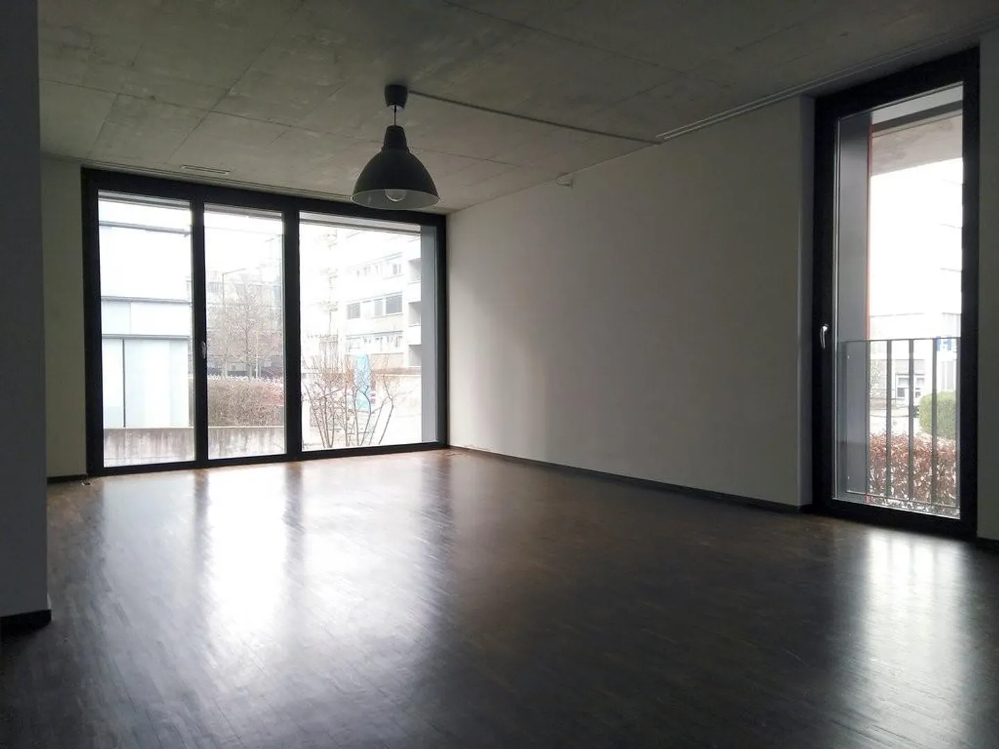 Modern apartment in the heart of Winterthur - Photo 4 of 8