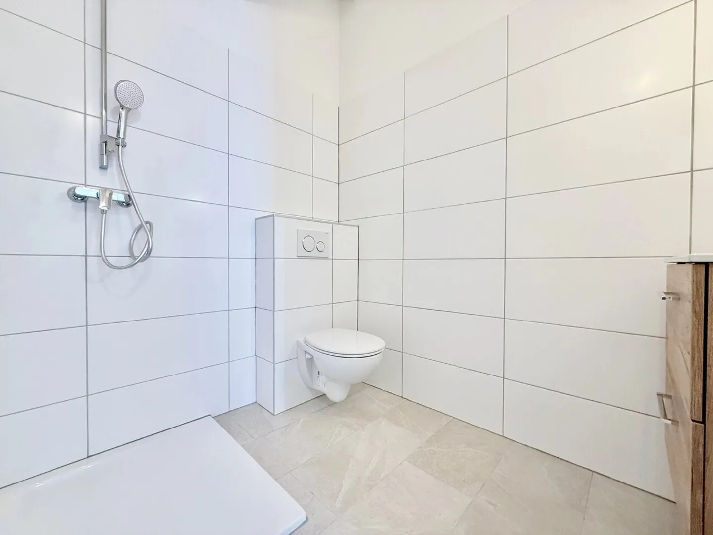 Magnifique bâtiment rénové avec charme au cœur du vieux village de Vétroz - Photo 11 sur 13