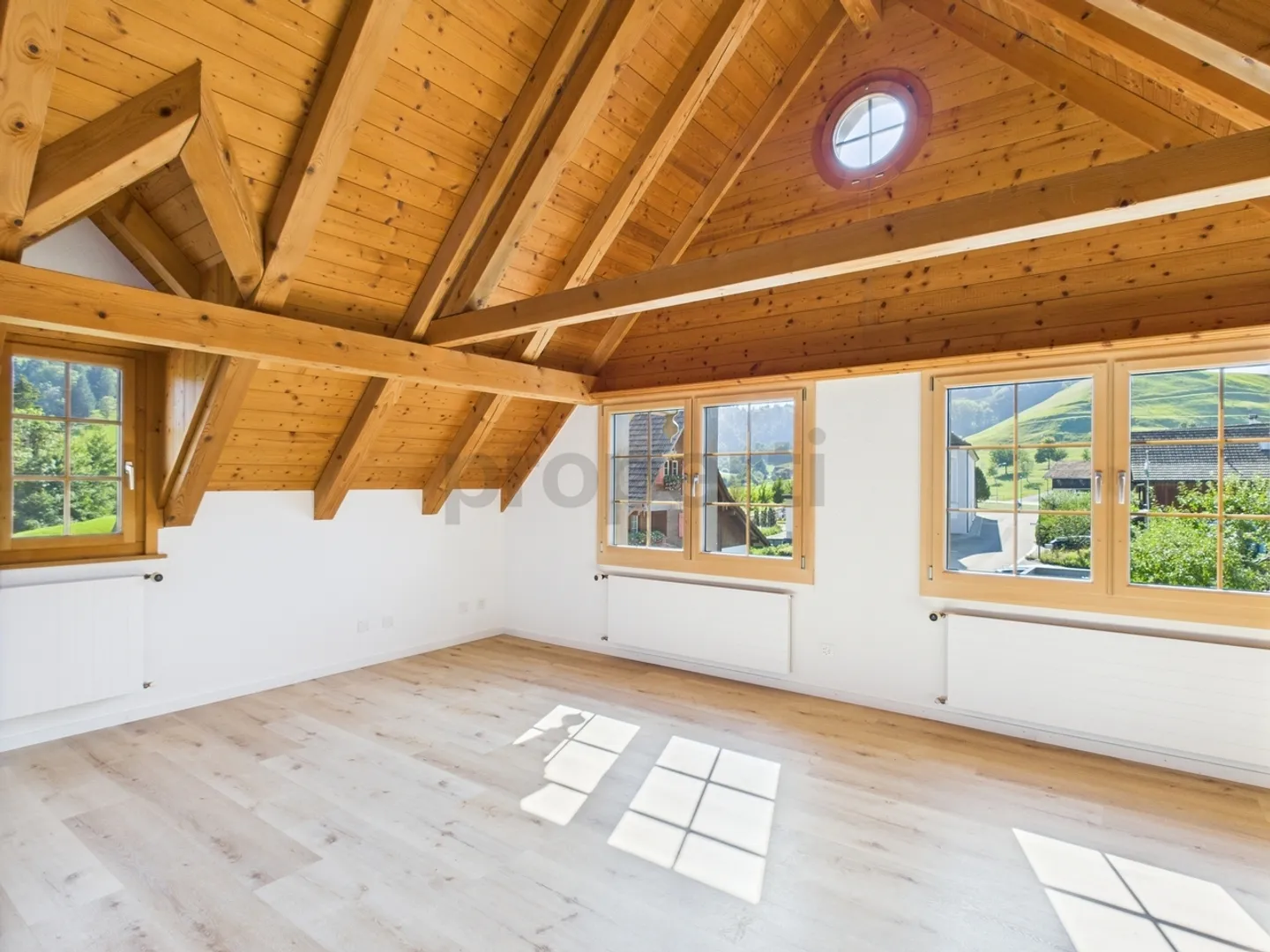 Appartamento duplex esclusivo di 5 stanze a Mühlrüti, SG - Foto 1 di 13