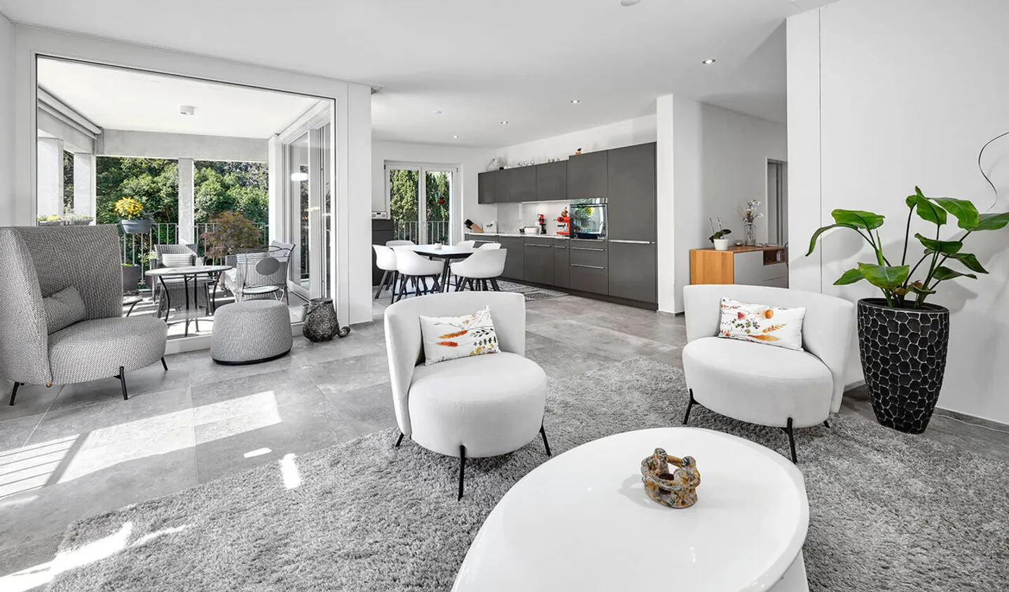 Appartamento moderno 2.5 locali ad Altdorf – tranquillo, centrale con orientamento sud-ovest - Foto 1 di 7