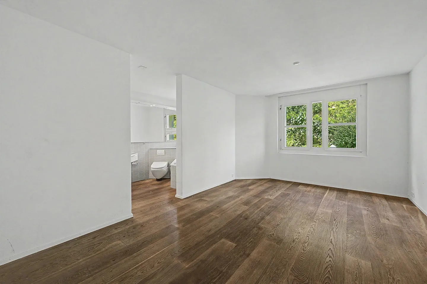 Attractive Garden Apartment with Potential in Desirable Lucerne District - Photo 4 of 5