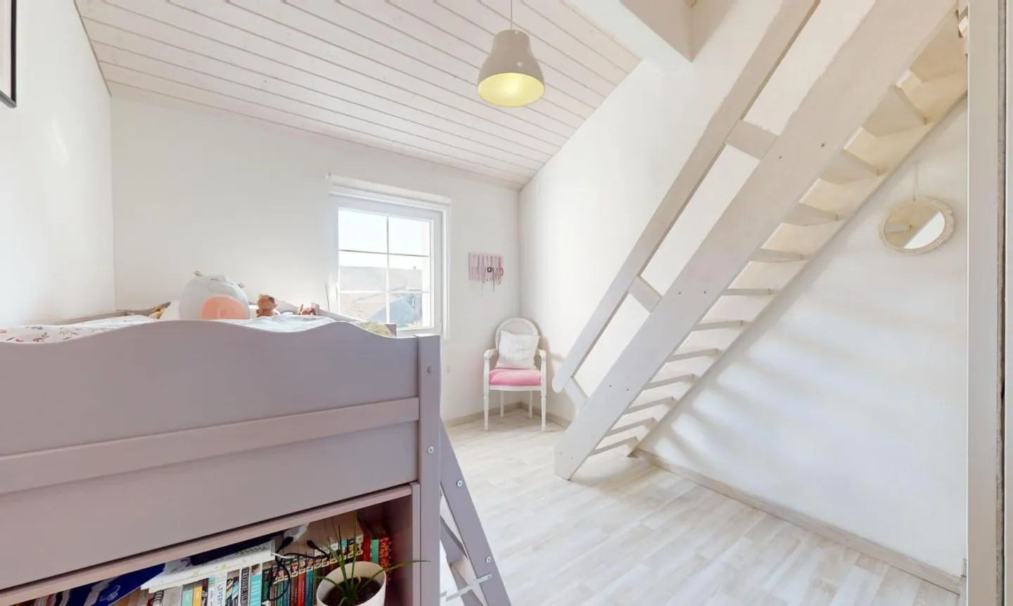 Magnifique maison entièrement rénovée avec jardin indépendant - Photo 12 sur 13