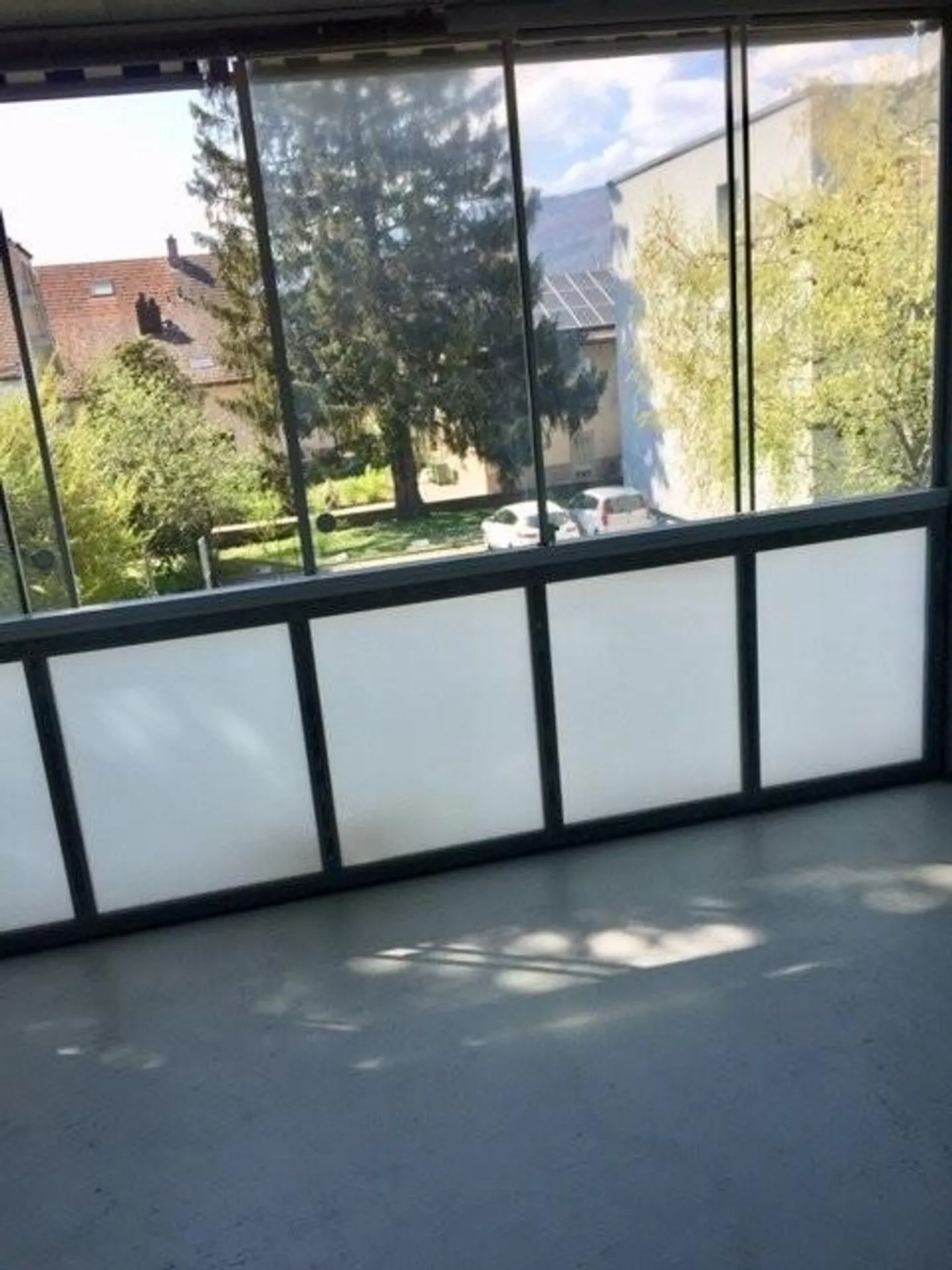 Appartement moderne 2 pièces avec balcon - Photo 7 sur 8