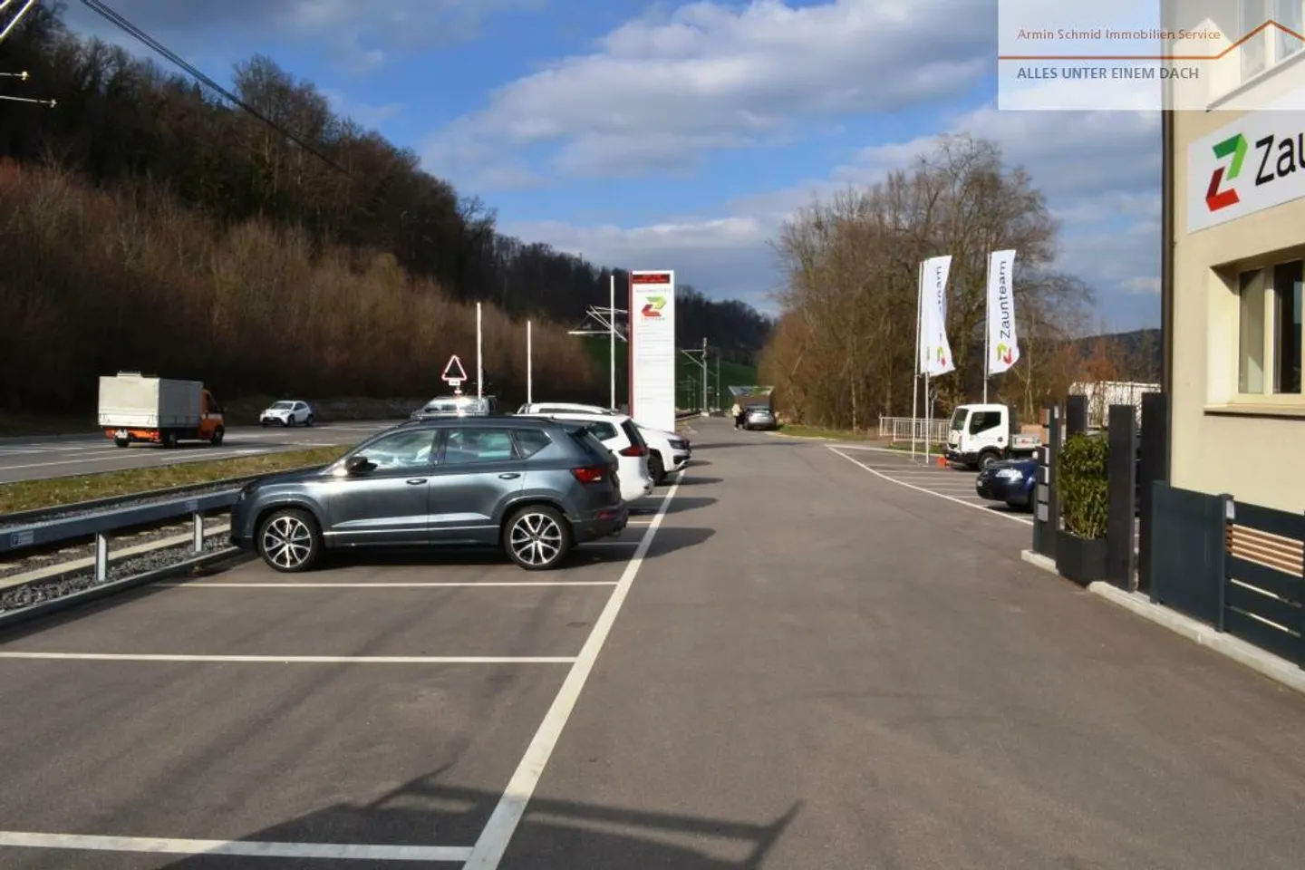 Grand espace de loisirs dans un emplacement privilégié - Photo 13 sur 14