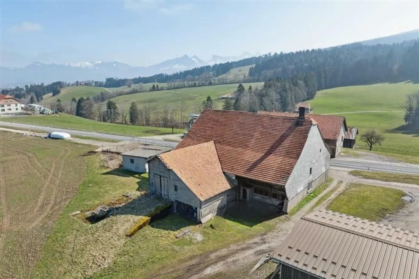 Authentische Farm zu renovieren - Foto 2 von 10