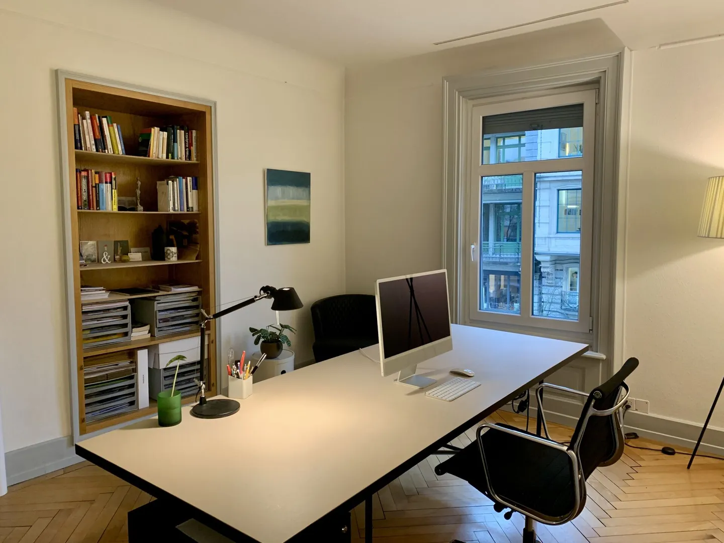 Espace de bureau charmant à louer dans le quartier de Neustadt - Photo 2 sur 2