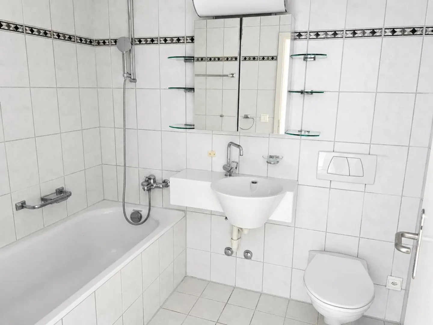 Appartement de 4,5 pièces dans un quartier résidentiel prisé - Photo 5 sur 5