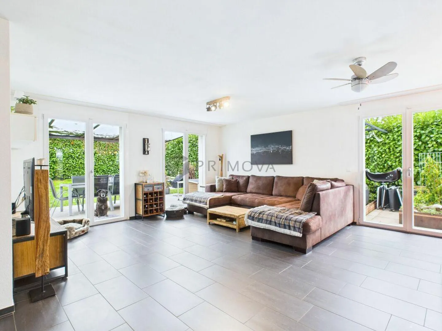 Familienhaus mit idyllischem Garten - Foto 6 von 12