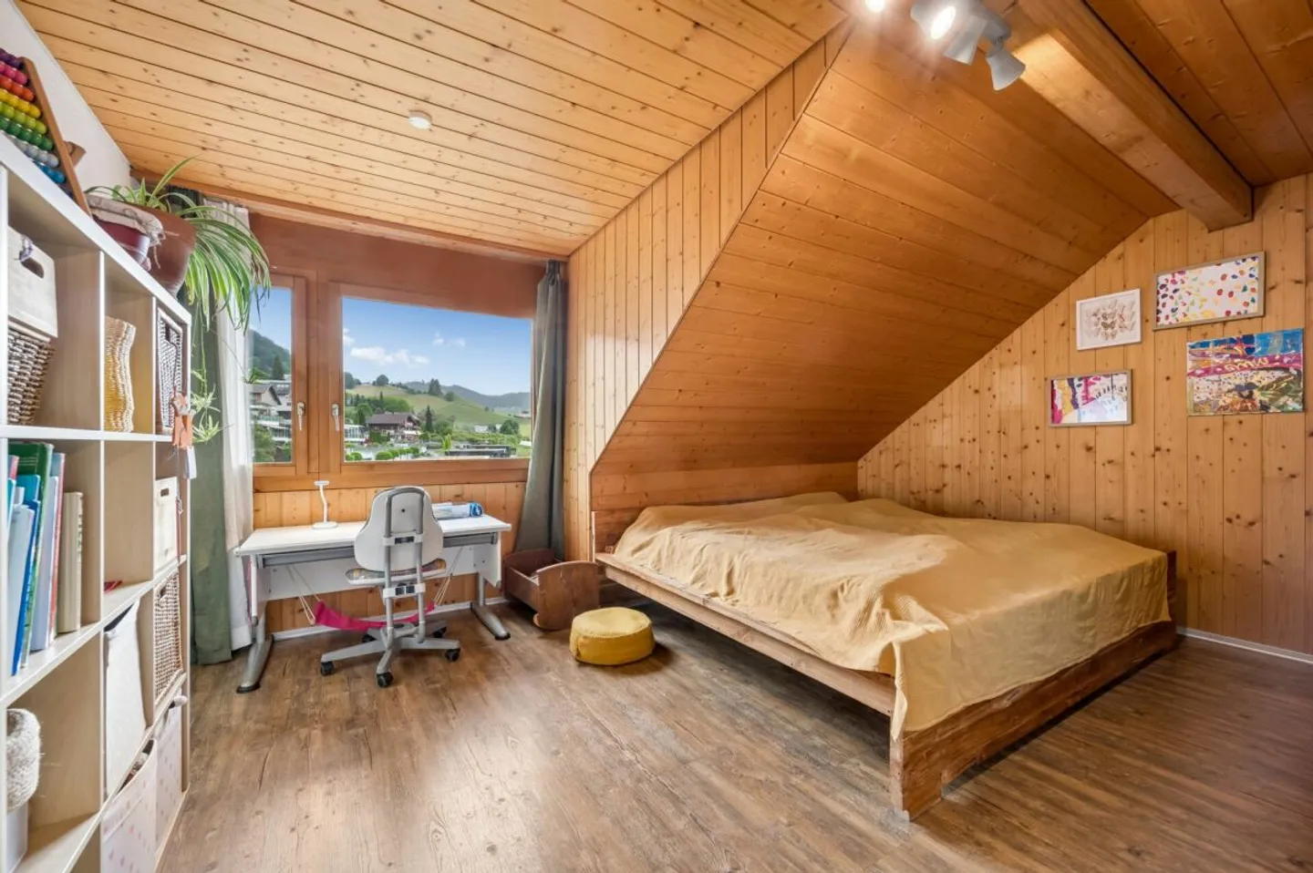 Stylish Duplex with Stunning Views - Photo 9 of 13