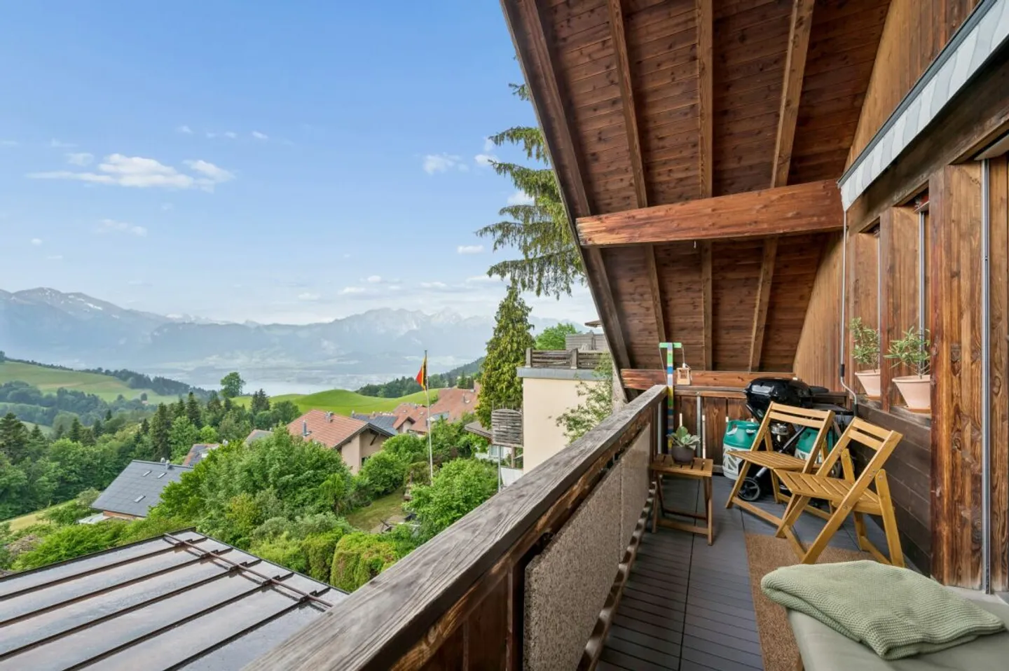 Stylish Duplex with Stunning Views - Photo 11 of 13