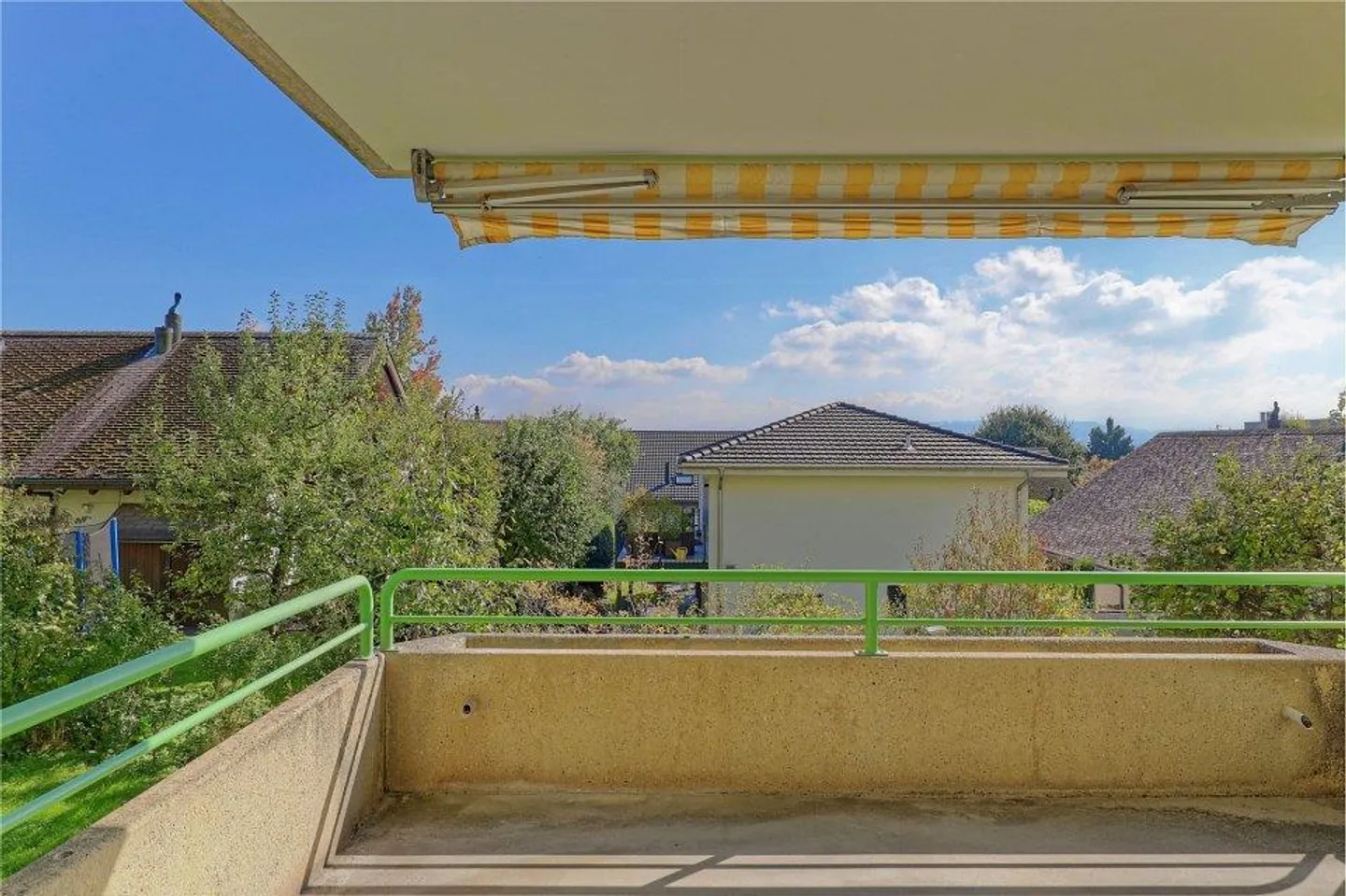 2½-Room Condominium with Sunny Balcony - Photo 4 of 13