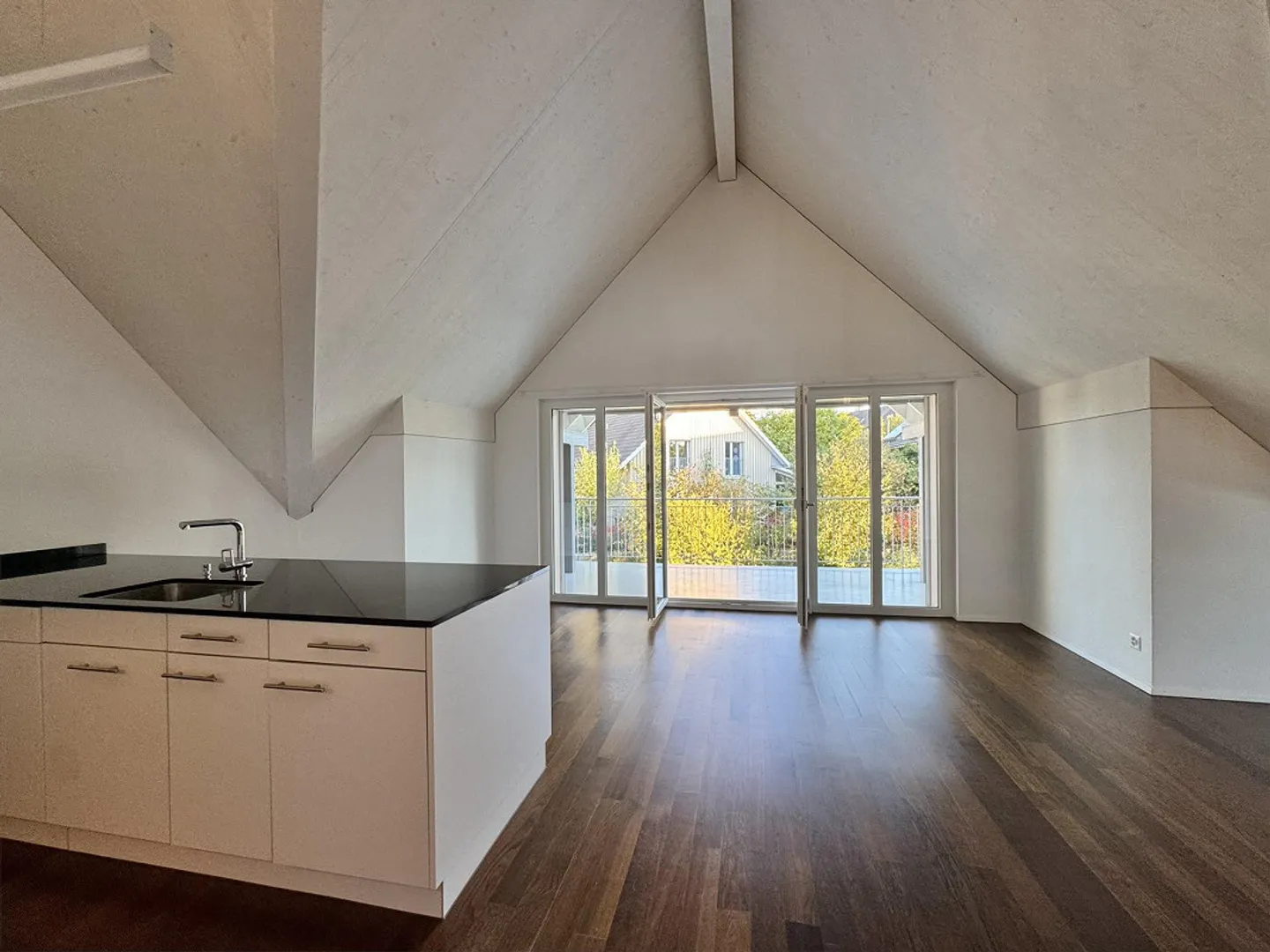 Appartamento duplex 4.5 locali, posizione tranquilla - Foto 3 di 12