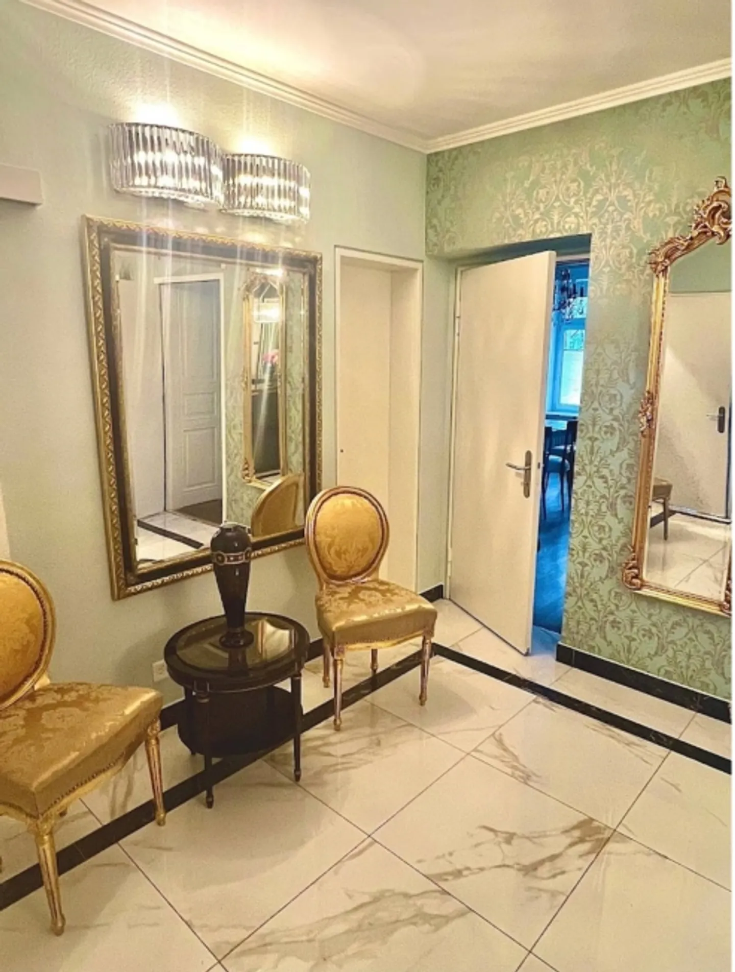 Commercial for rent, Löwenstrasse 43 (Zürich, Switzerland) - Photo 3 of 5