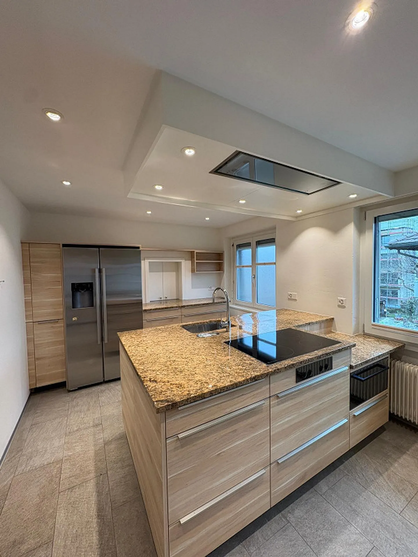 Appartement 5.5 pièces avec beaucoup d'espace et équipements de qualité - Photo 1 sur 13