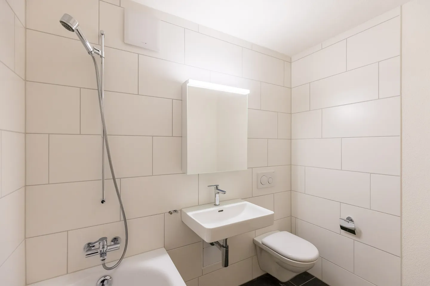 Living in the Green in a Quiet Location! - Photo 3 of 6