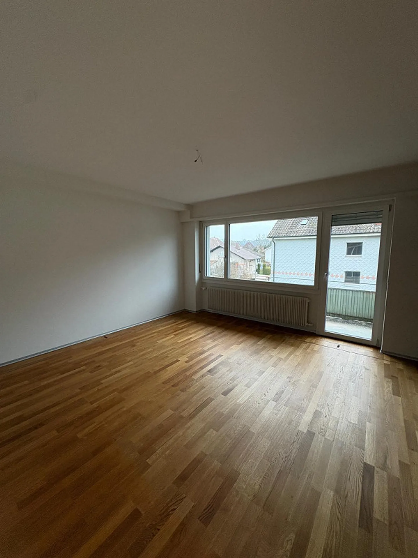 Appartement 5.5 pièces avec beaucoup d'espace et équipements de qualité - Photo 9 sur 13