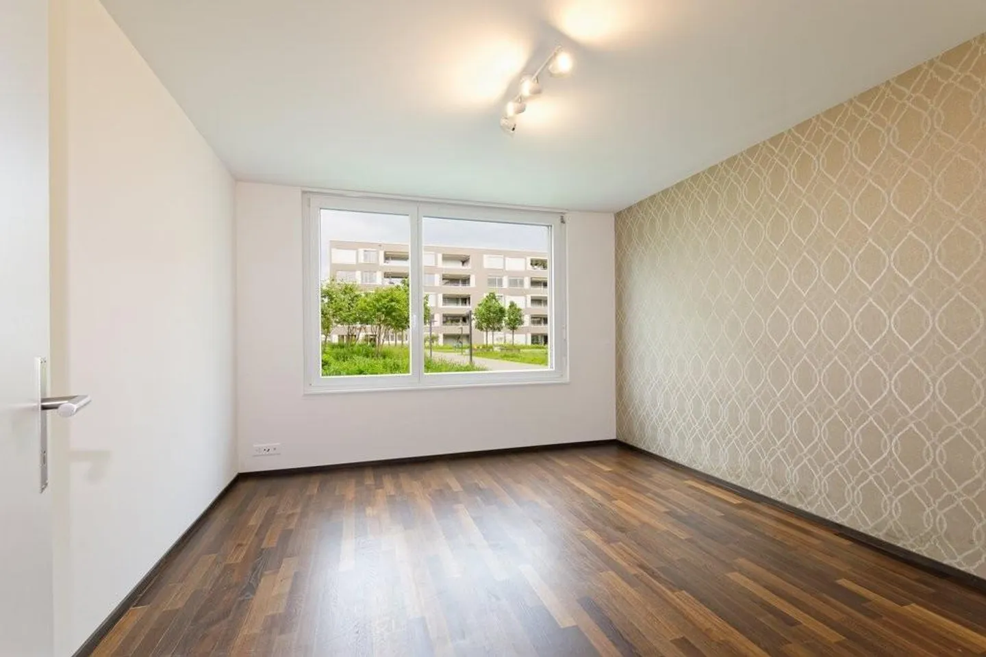 exklusive 2.5-Zimmer-Gartenwohnung im Keiserpark - Foto 7 di 10